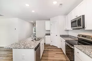 8 W Emily Gardens Dr, Selma, NC 27576 - Photo 10