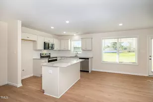 300 Tuscany Cir, Princeton, NC 27569 - Photo 6