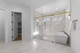 1218 Kingwood Dr, Raleigh, NC 27609 - Photo 20