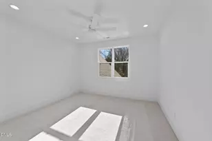 1218 Kingwood Dr, Raleigh, NC 27609 - Photo 32