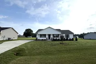 99 Pate Lndg Dr, Selma, NC 27576 - Photo 2