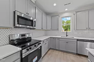 95 Autumnwood Ln, Zebulon, NC 27597 - Photo 10