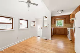 209 N Occoneechee St, Hillsborough, NC 27278 - Photo 12