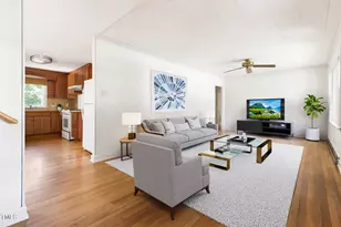 209 N Occoneechee St, Hillsborough, NC 27278 - Photo 10