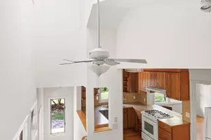 209 N Occoneechee St, Hillsborough, NC 27278 - Photo 14