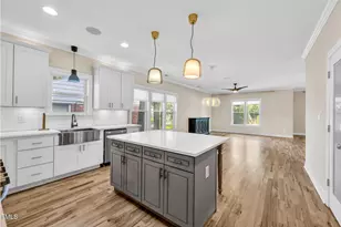 2210 Bedford Ave, Raleigh, NC 27607 - Photo 4