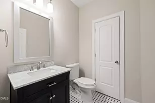 2210 Bedford Ave, Raleigh, NC 27607 - Photo 20