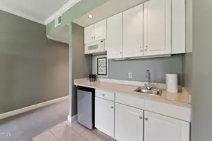 11483 Club Dr, Chapel Hill, NC 27517 - Photo 4