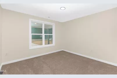 211 E Washington Street, Coats, NC 27521 - Photo 14