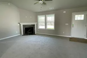 235 Starry Sky Dr, Benson, NC 27504 - Photo 2