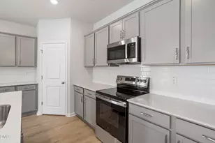 22 Sagamore Ave, Angier, NC 27501 - Photo 4