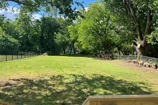 409 S Flanner St St, Burlington, NC 27215 - Photo 6