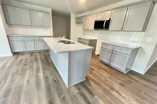 138 Sourgum Ct, Zebulon, NC 27597 - Photo 6