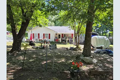 304 W Thompson Avenue, Stantonsburg, NC 27883 - Photo 1