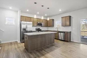 100 Cordoba Dr, Franklinton, NC 27525 - Photo 2