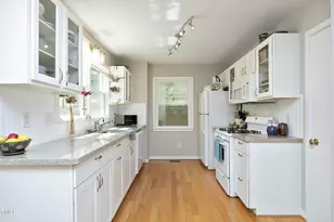 111 Lorilane Dr, Carrboro, NC 27510 - Photo 16