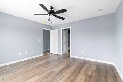 408-B Pine Street, Fremont, NC 27830 - Photo 6