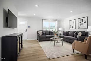 1537 Ivy Mdw Ln, Zebulon, NC 27597 - Photo 8