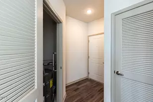 2314 Gathering Sq Ct, Fuquay-Varina, NC 27526 - Photo 2