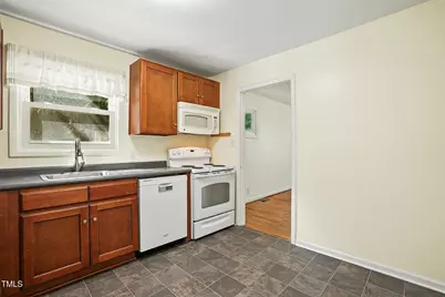 912 Dixie Trail, Raleigh, NC 27607 - Photo 12