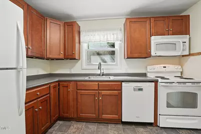 912 Dixie Trail, Raleigh, NC 27607 - Photo 12