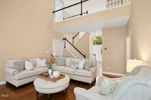 100 Wentbridge Rd, Cary, NC 27519 - Photo 6