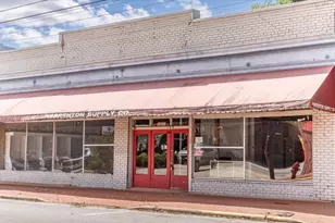 123 N Main St, Warrenton, NC 27589 - Photo 1