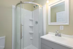 605 E Montgomery St, Henderson, NC 27536 - Photo 14