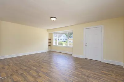 605 E Montgomery Street, Henderson, NC 27536 - Photo 6