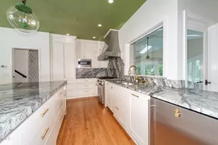 112 Lancaster Dr, Chapel Hill, NC 27517 - Photo 16