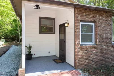 126 Barclay Road, Chapel Hill, NC 27516 - Photo 2