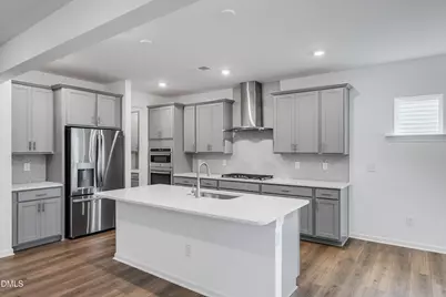 200 Seagraves Creek Lane, Holly Springs, NC 27540 - Photo 2