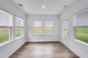 200 Seagraves Creek Ln, Holly Springs, NC 27540 - Photo 6