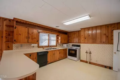 424 Camp Road, Burlington, NC 27217 - Photo 14