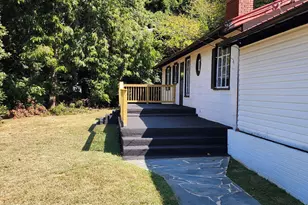 519 W Raleigh St, Siler City, NC 27344 - Photo 4