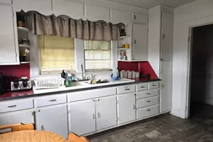 6754 E Main St, Saratoga, NC 27873 - Photo 4