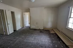 207 Bruton St W, Wilson, NC 27893 - Photo 2