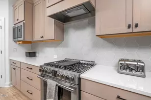 386 Monteith Dr, Chapel Hill, NC 27516 - Photo 20