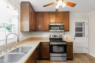 304 Westfield Drive, Dunn, NC 28334 - Photo 6