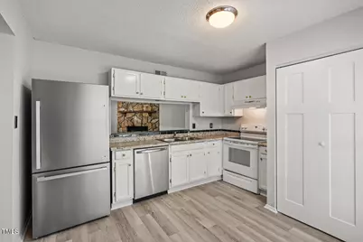 7731 Kingsberry Court, Raleigh, NC 27615 - Photo 10