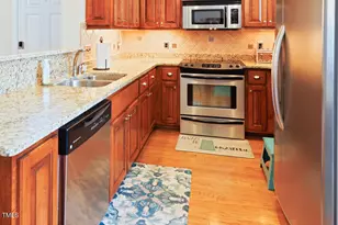 100 Sheraton Ln, Garner, NC 27529 - Photo 6