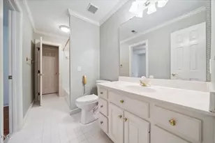 200 Greensview Dr, Cary, NC 27518 - Photo 44