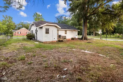 212 S Sixth Street, Smithfield, NC 27577 - Photo 18