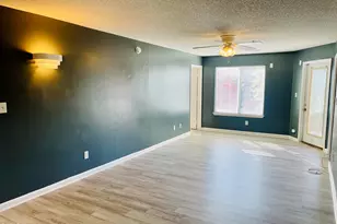 1230 University Ct, Raleigh, NC 27606 - Photo 6