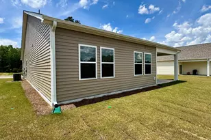 23 Rolling Banks Dr, Louisburg, NC 27549 - Photo 2