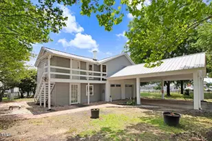 125 W Pine St, Pine Level, NC 27568 - Photo 8