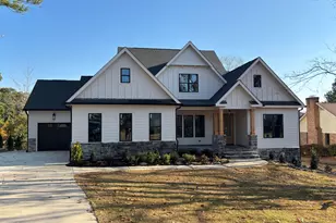 1040 Burning Tree Rd, Pinehurst, NC 28374 - Photo 1