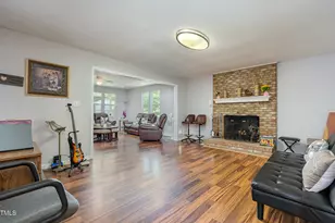 117 Red Bud Ct, Cary, NC 27513 - Photo 6