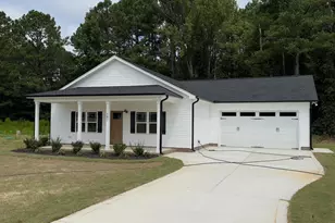 107 Lynn Ln, Selma, NC 27576 - Photo 2