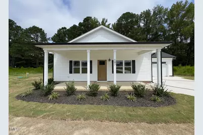 107 Lynn Lane, Selma, NC 27576 - Photo 4